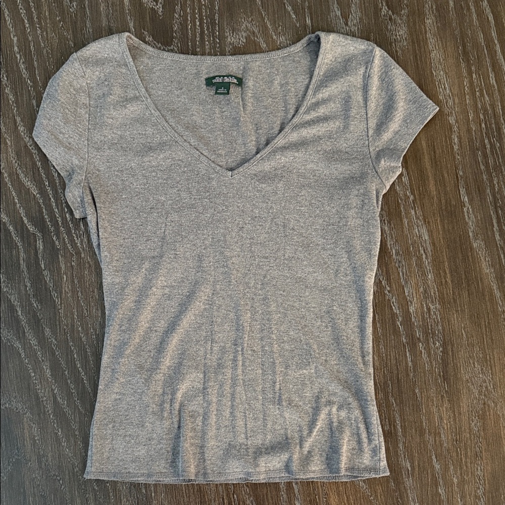 wild fable Heather Gray V-Neck Short Sleeve Tee